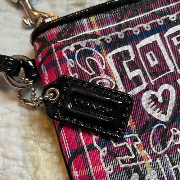 Coach Poppy Wristlet - Picture 2 of 4